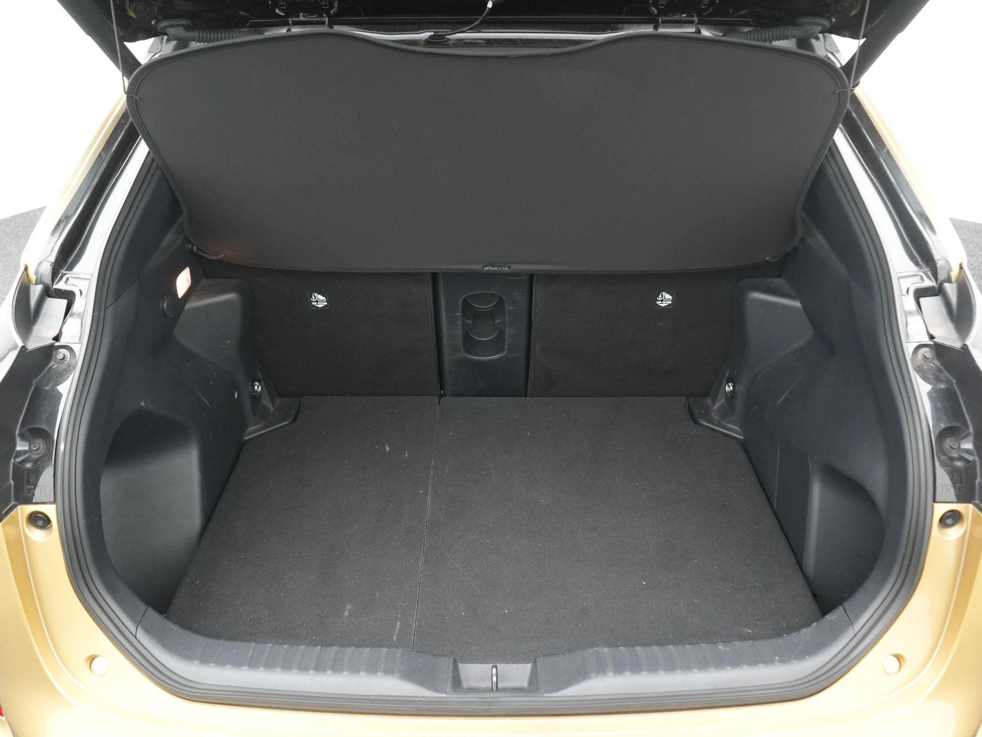 Toyota-Yaris Cross-image-34