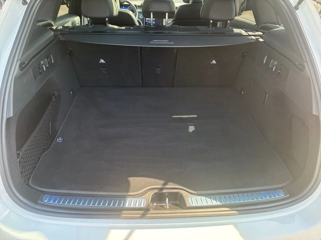 Mercedes-Benz-GLC 220 d-image-13