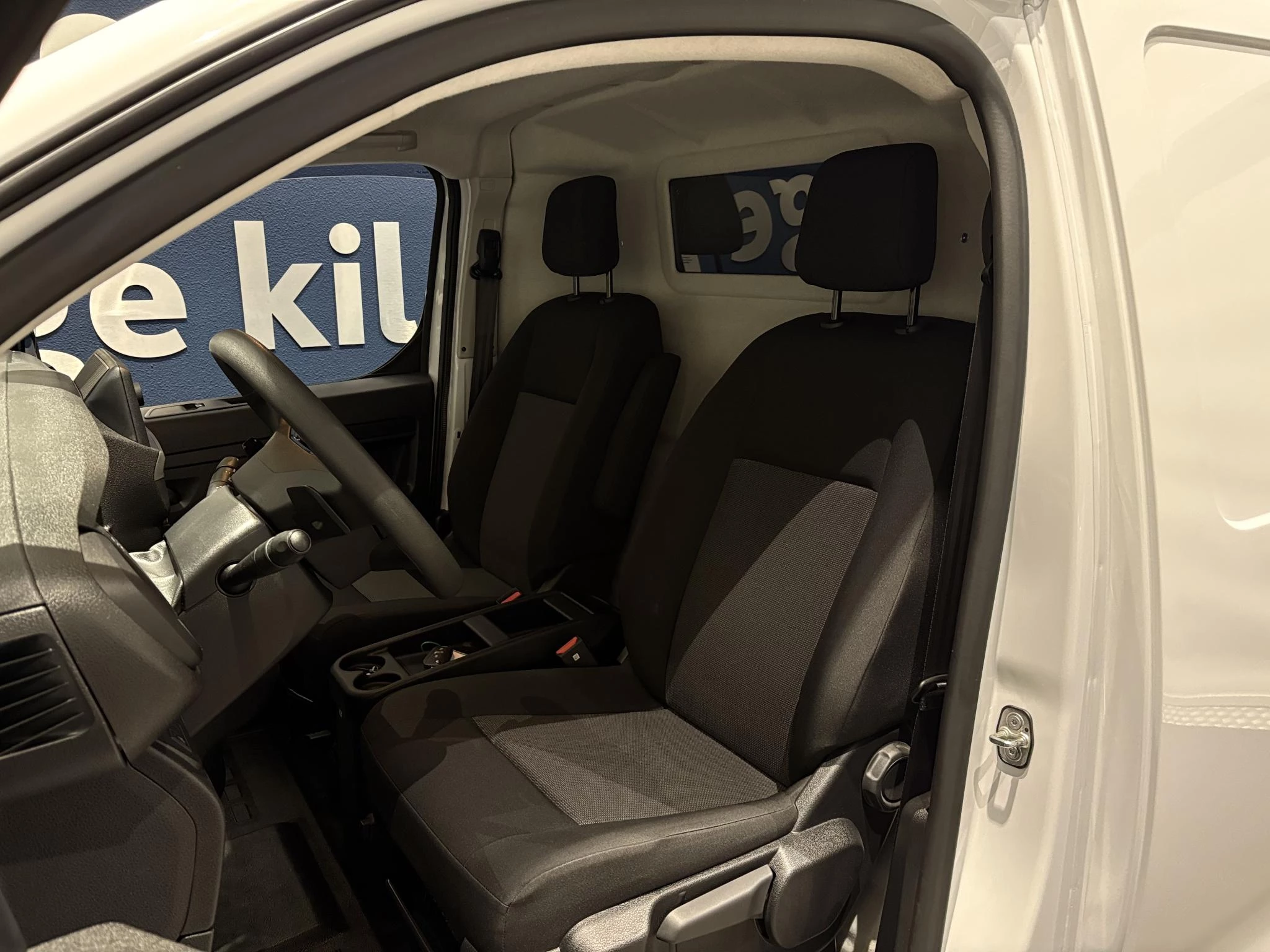 Peugeot-Expert-image-7