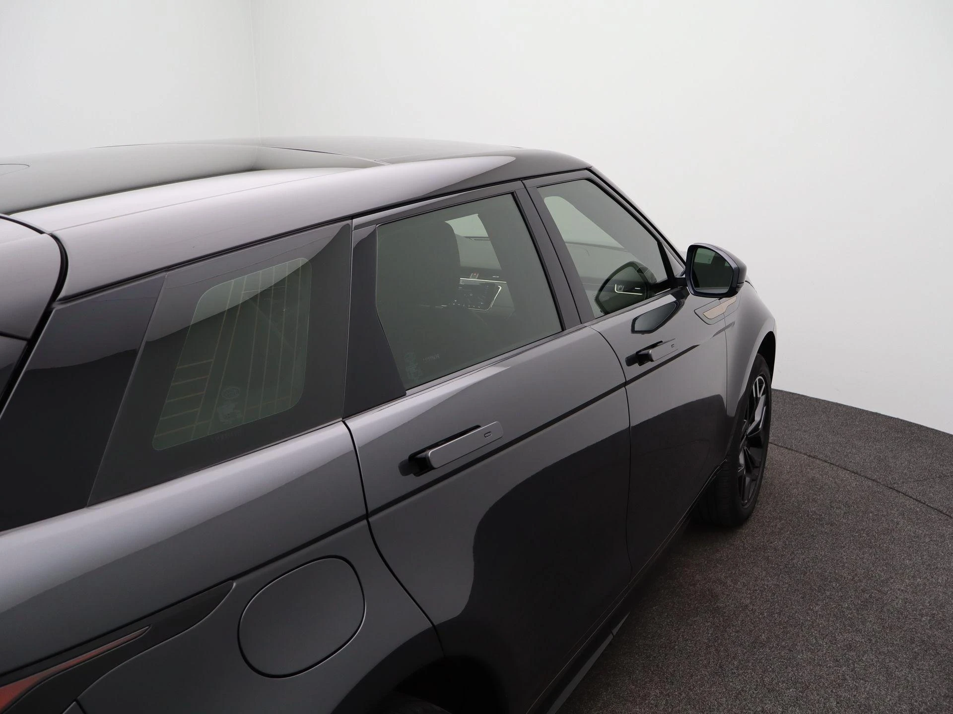 Land Rover-Range Rover Evoque-image-44