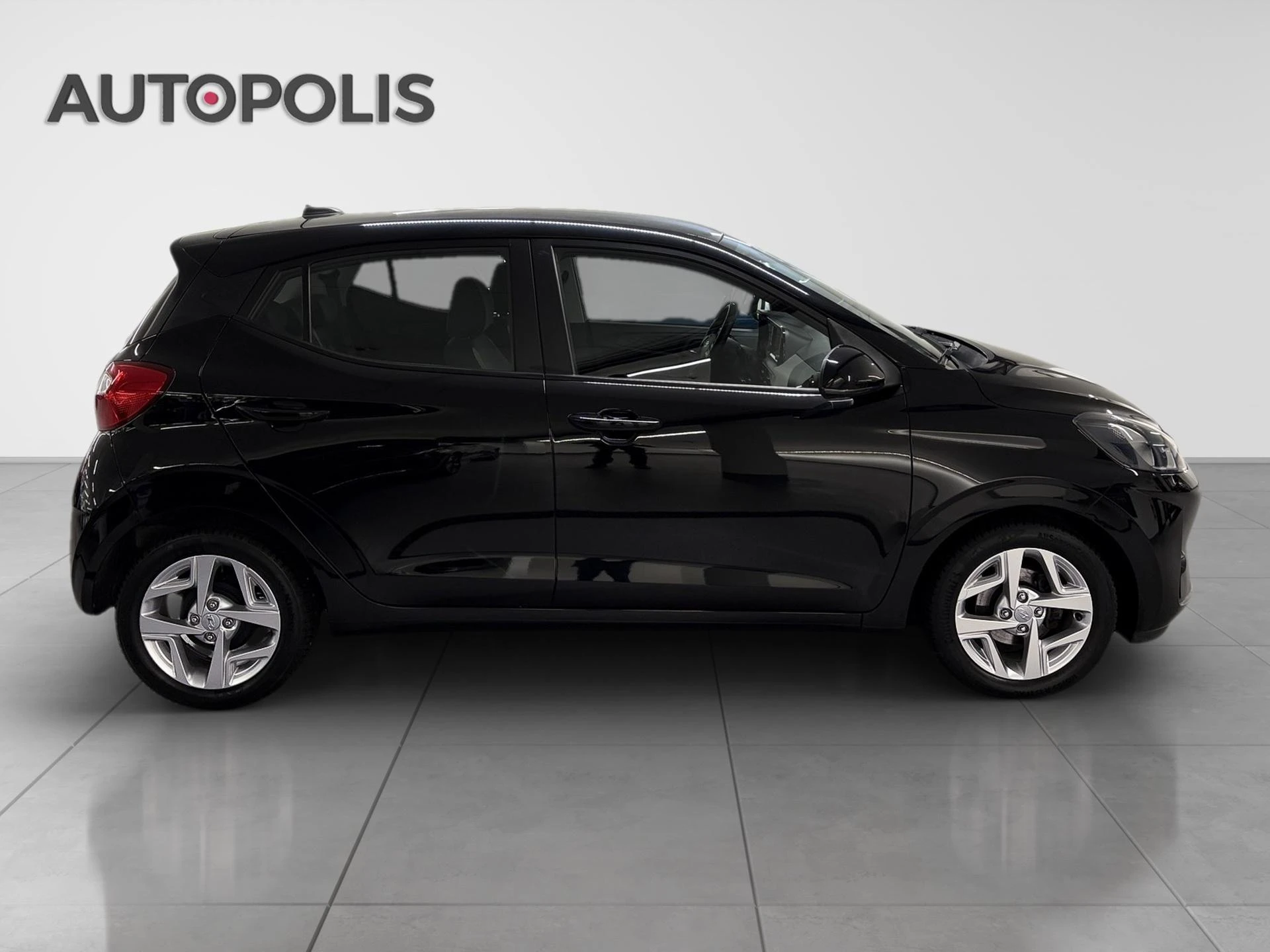 Hyundai-i10-image-11