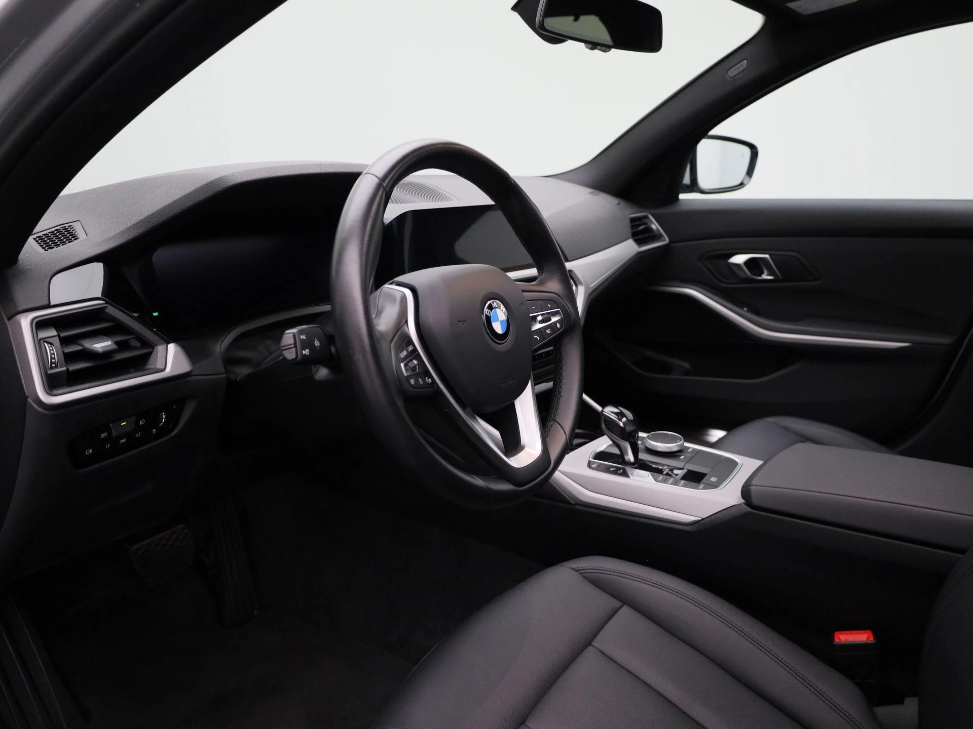 BMW-3 Serie-image-31