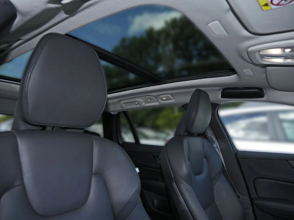 Volvo-V60-image-12
