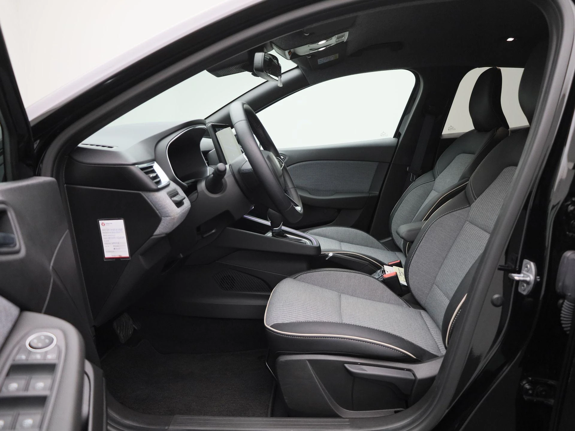 Renault-Clio-image-10