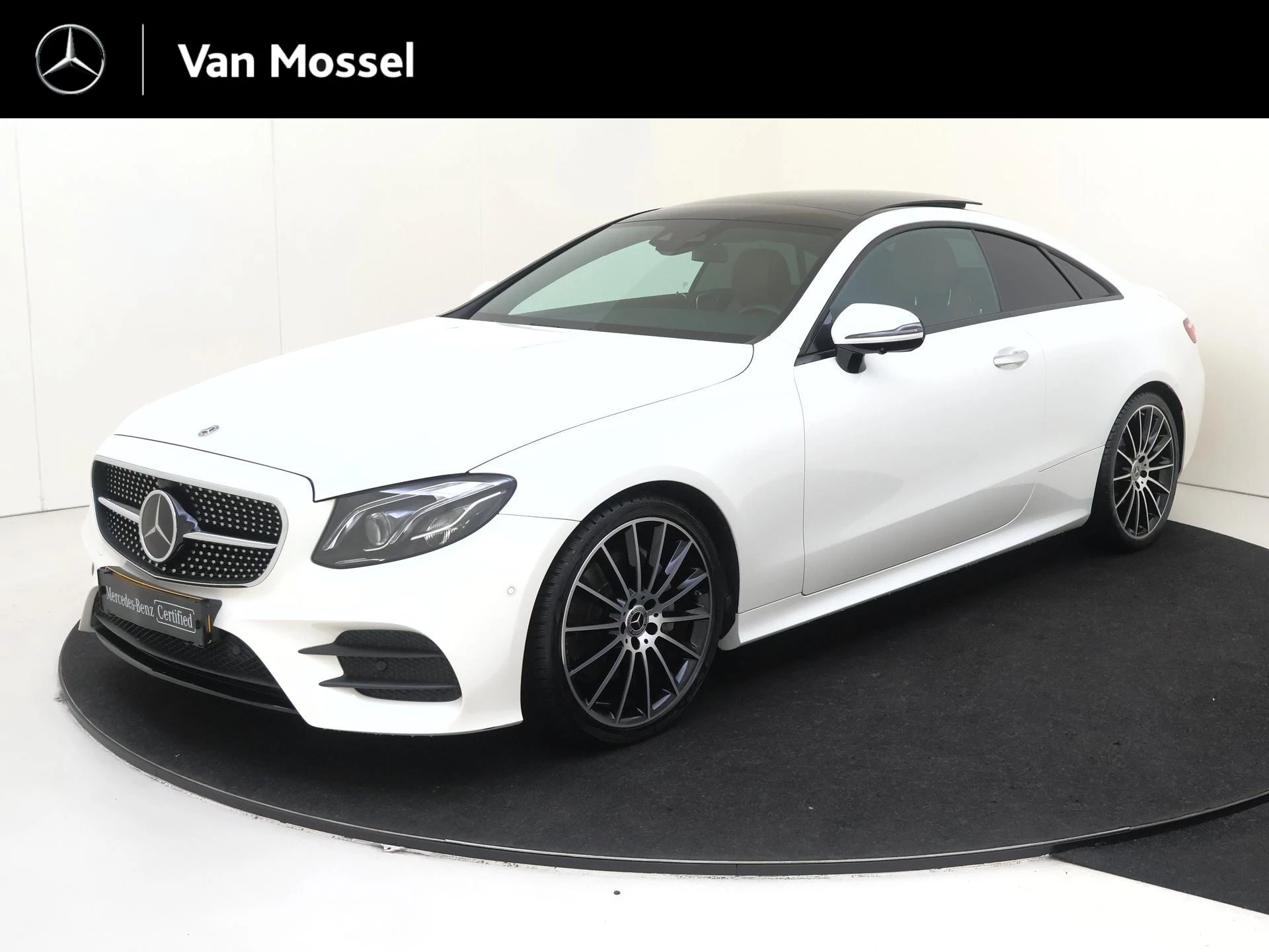 Mercedes-Benz-E-Klasse-image-0