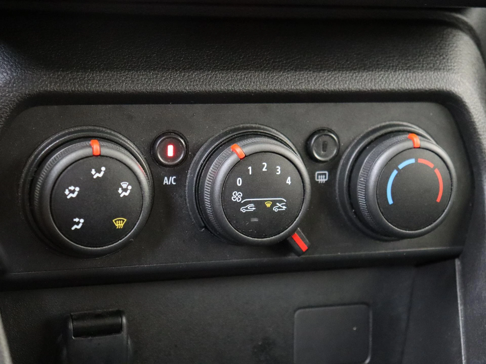 Dacia-Sandero-image-16