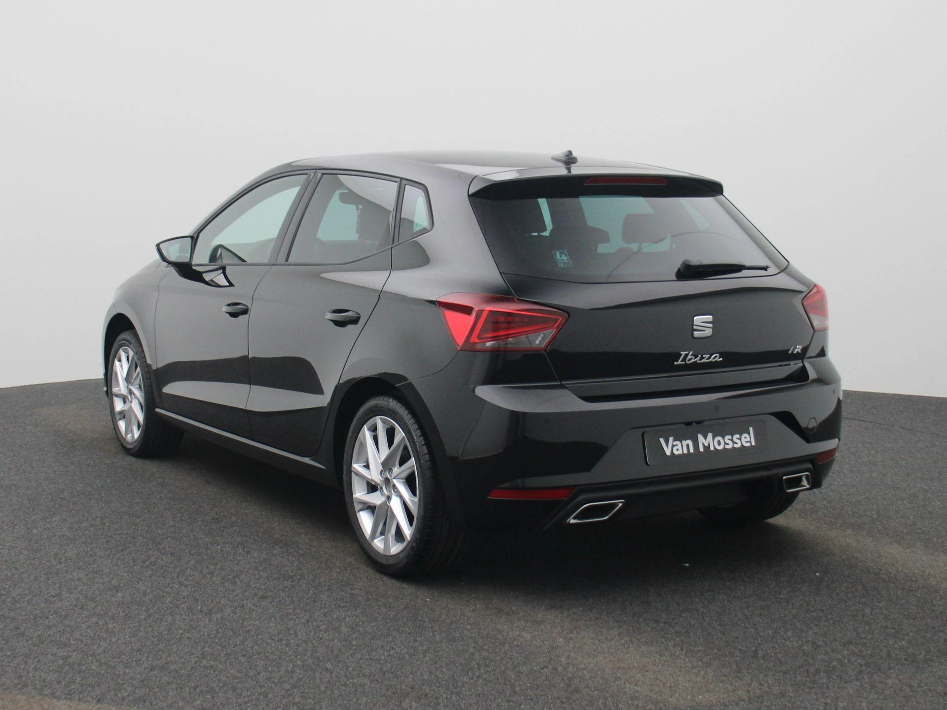 SEAT-Ibiza-image-1