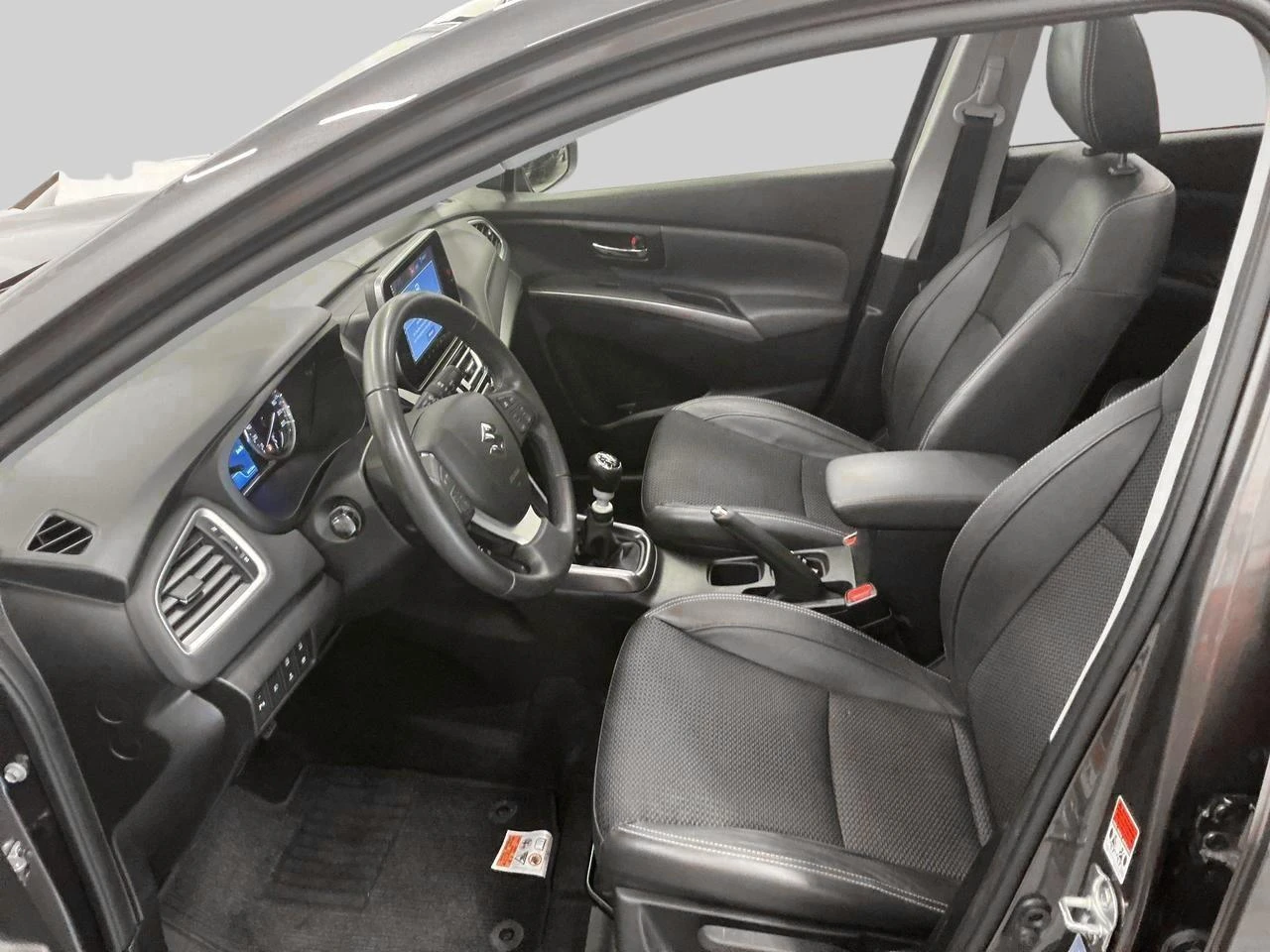 Suzuki-S-Cross-image-7