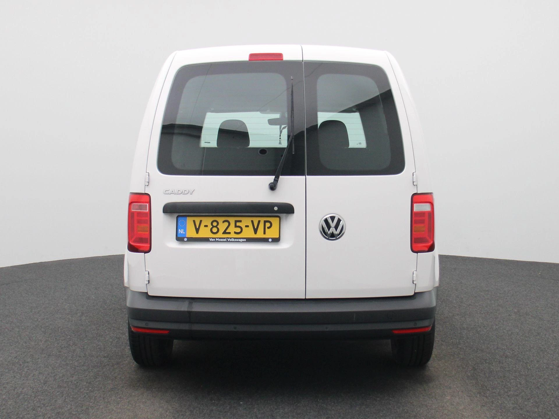 Volkswagen-Caddy-image-4