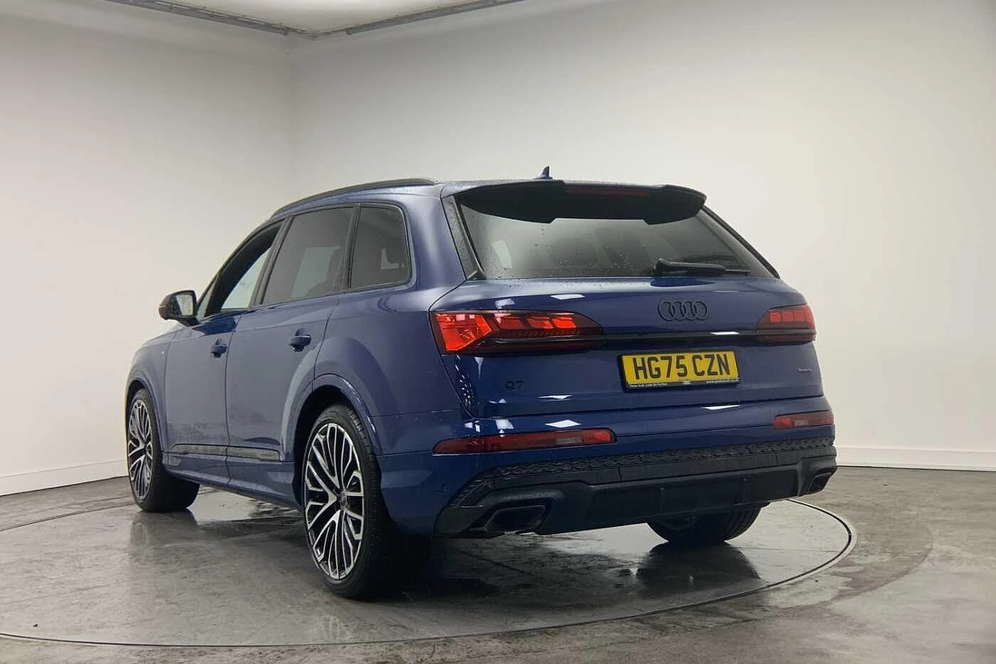 Audi-Q7-image-2