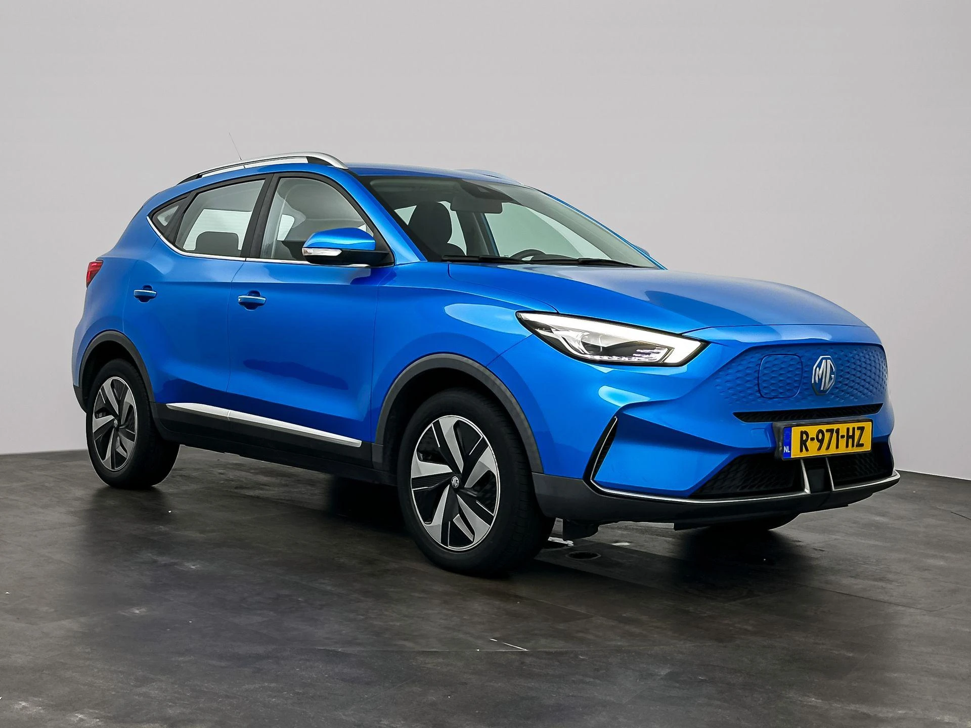 MG-ZS EV-image-6