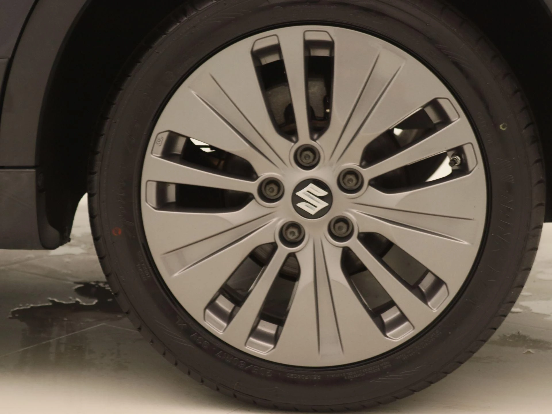 Suzuki-S-Cross-image-16