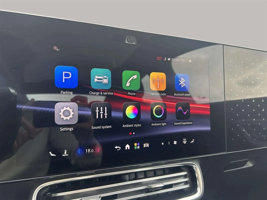 Mercedes-Benz-CLA-image-11