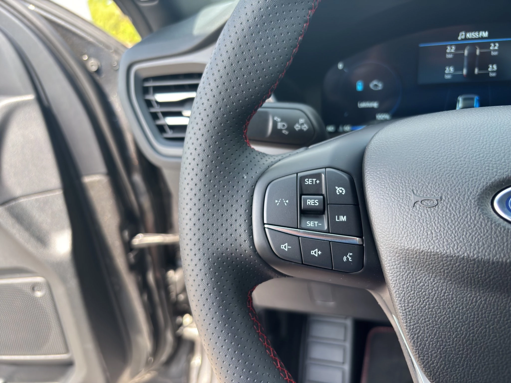 Ford Kuga ST-Line Plug-in*LED-MATRIX*KAM*NAVI*WINTER-PKT.