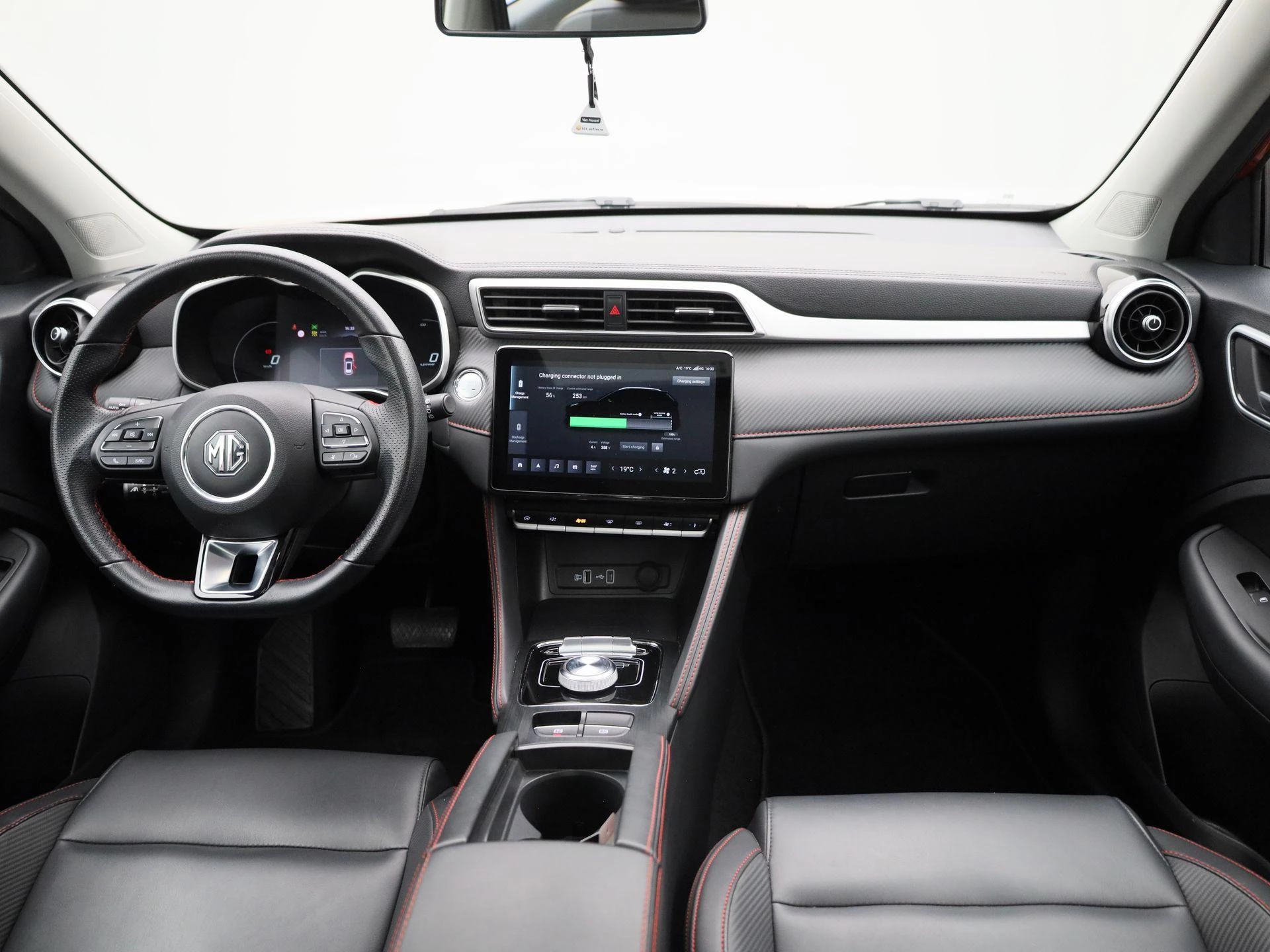 MG ZS EV Long Range Luxury 70 kWh