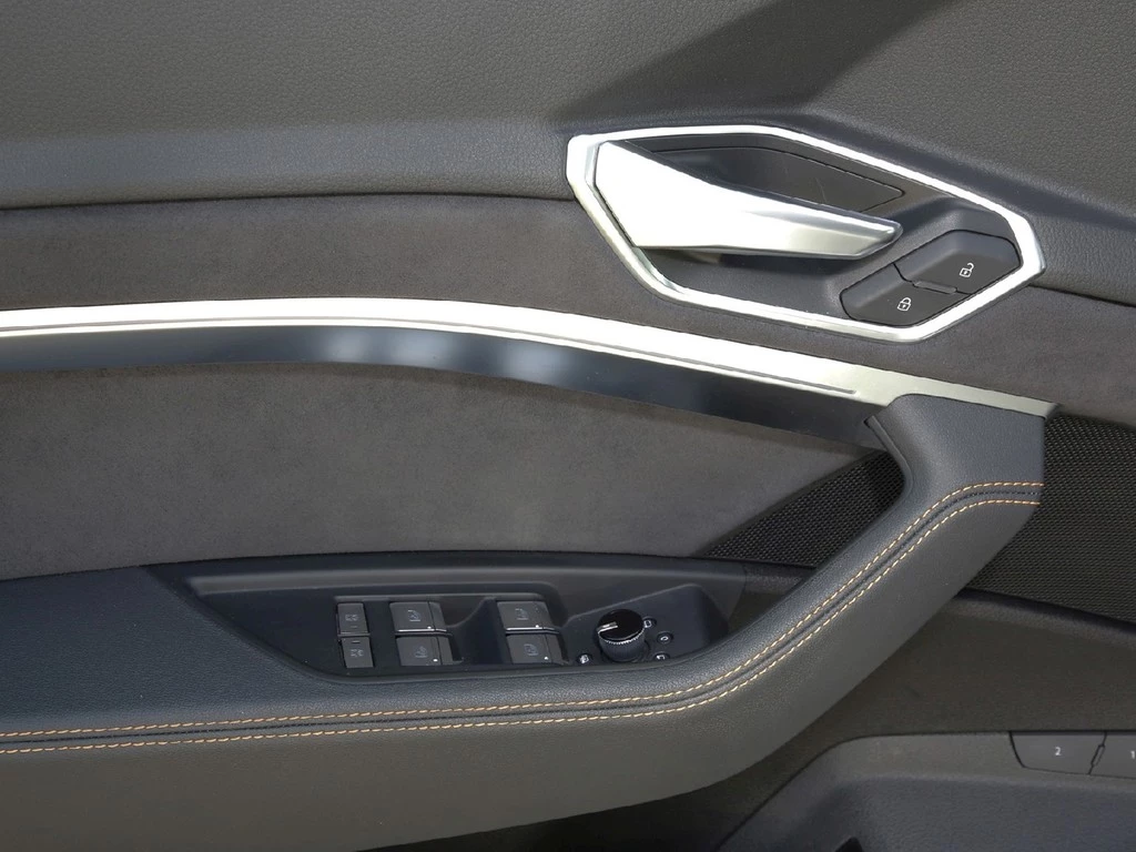 Audi e-tron Sportback 50 quattro S line PANO*R-CAM*NAVI*HuD*MATRIX-LED*SHZ