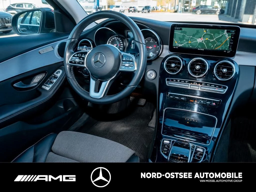 Mercedes-Benz-C-Klasse-image-7