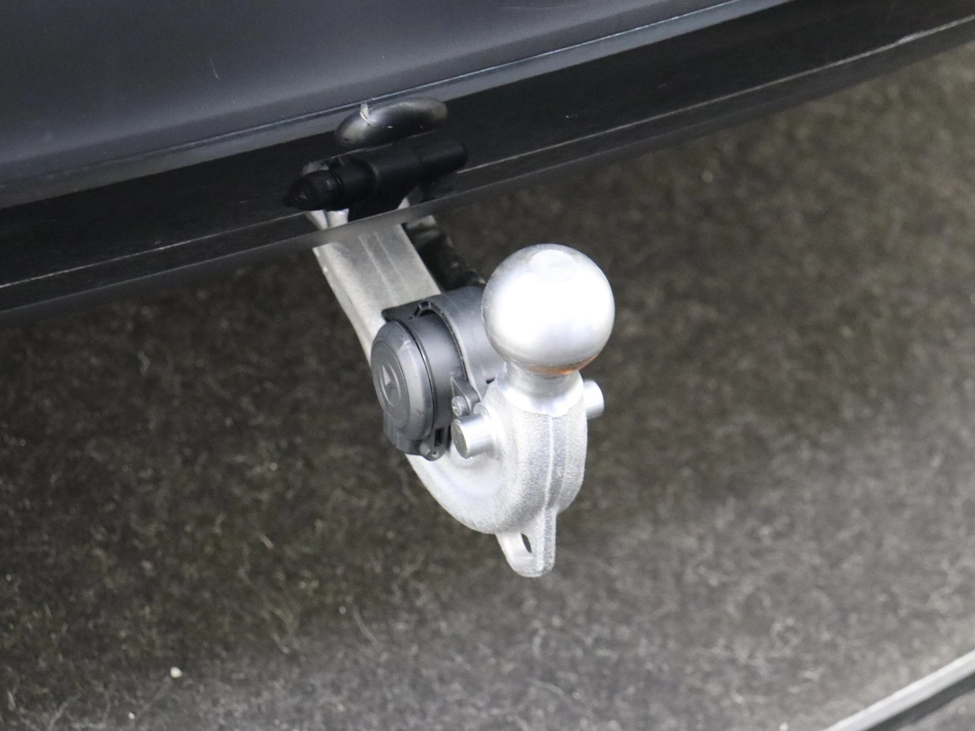 Mercedes-Benz-GLB-image-34