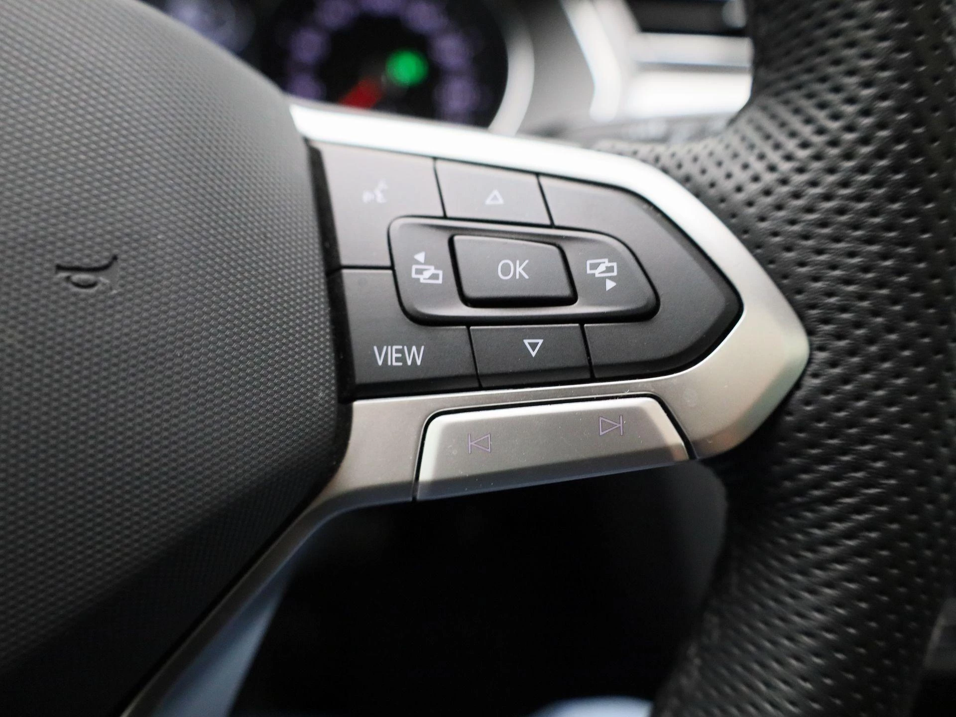 Volkswagen-Passat-image-20
