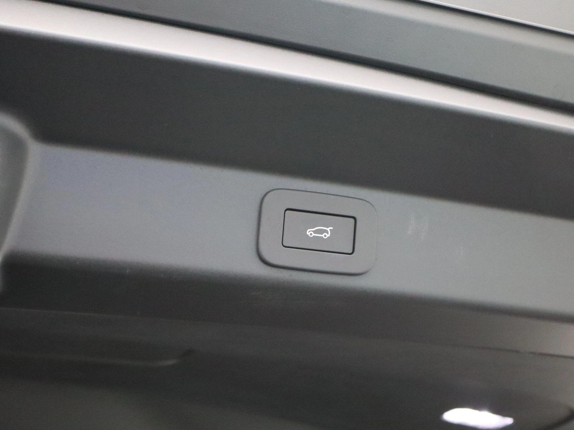 Land Rover-Range Rover Sport-image-34
