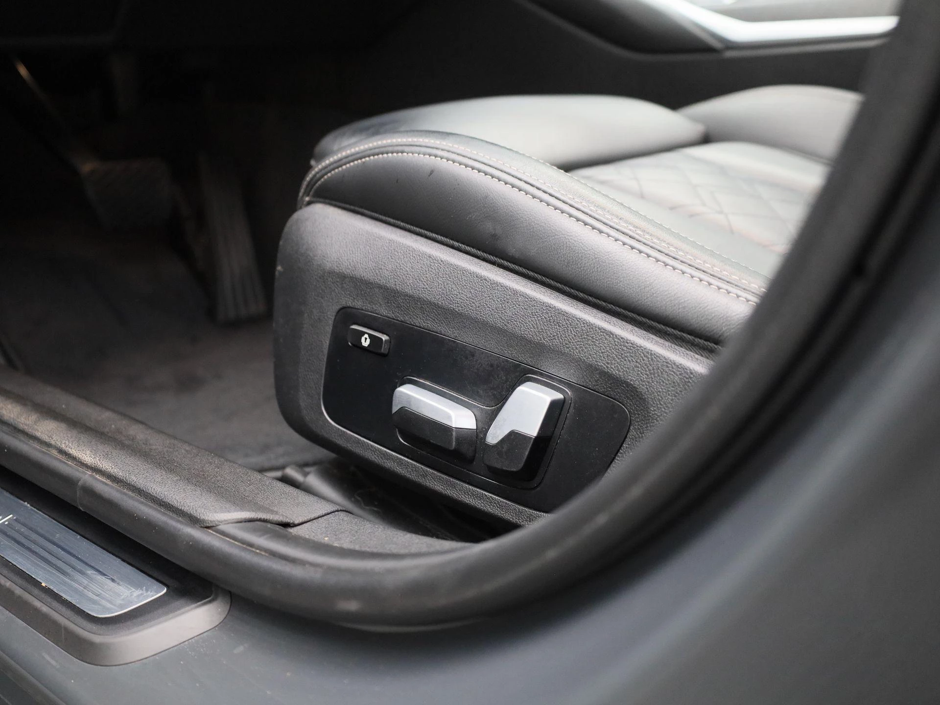 BMW 3 Serie Touring 330i xDrive High Executive Edition