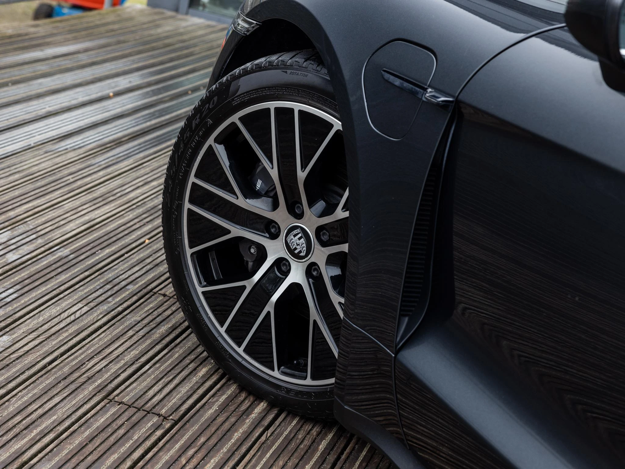 Porsche-Taycan-image-10