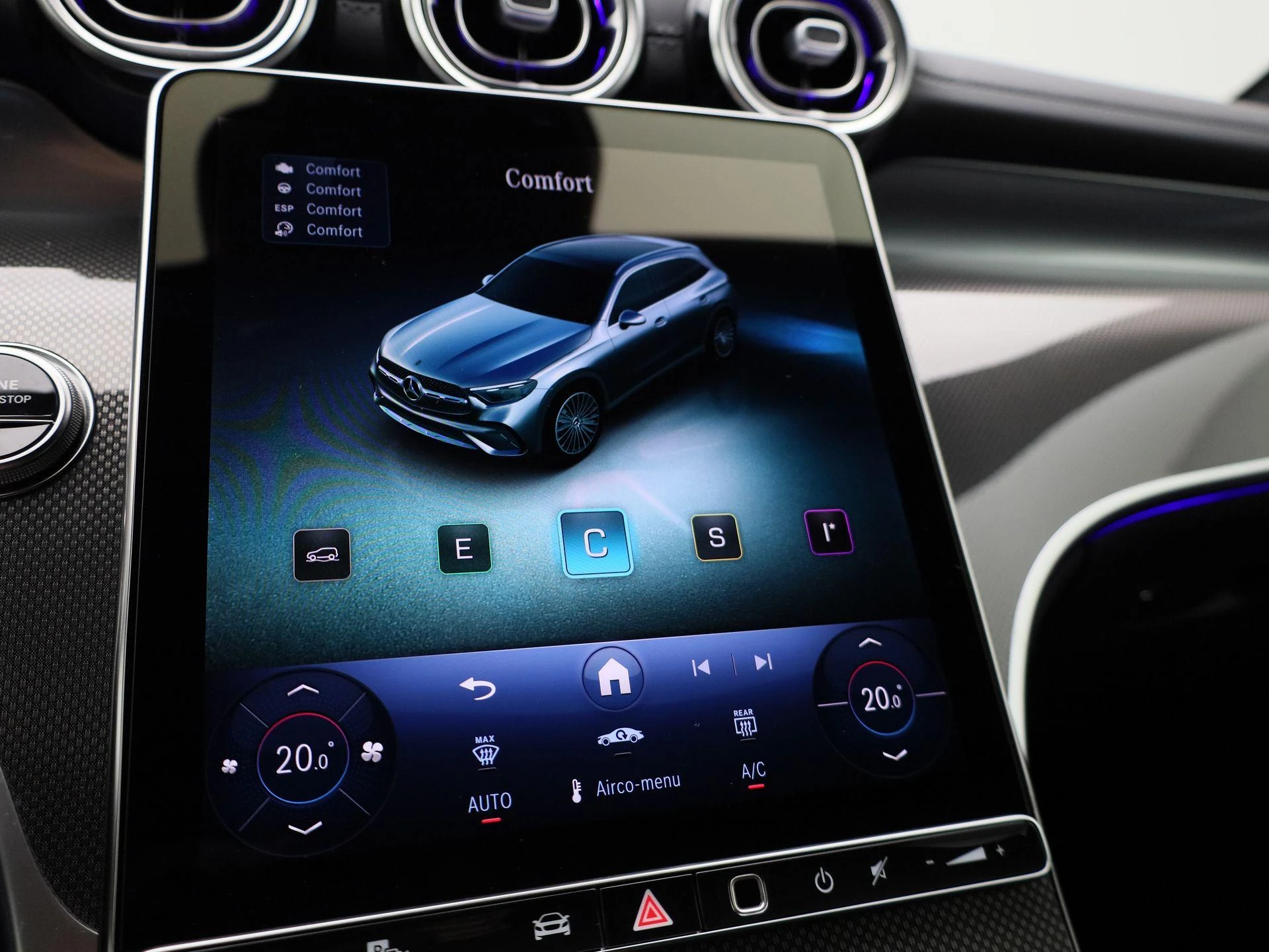 Mercedes-Benz-GLC-image-19