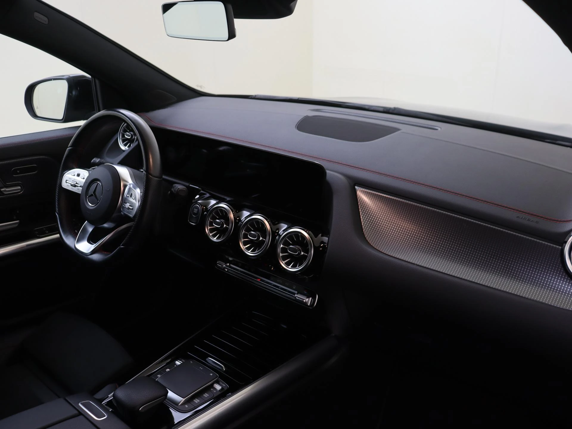 Mercedes-Benz EQA 350 4MATIC Edition 1 67 kWh
