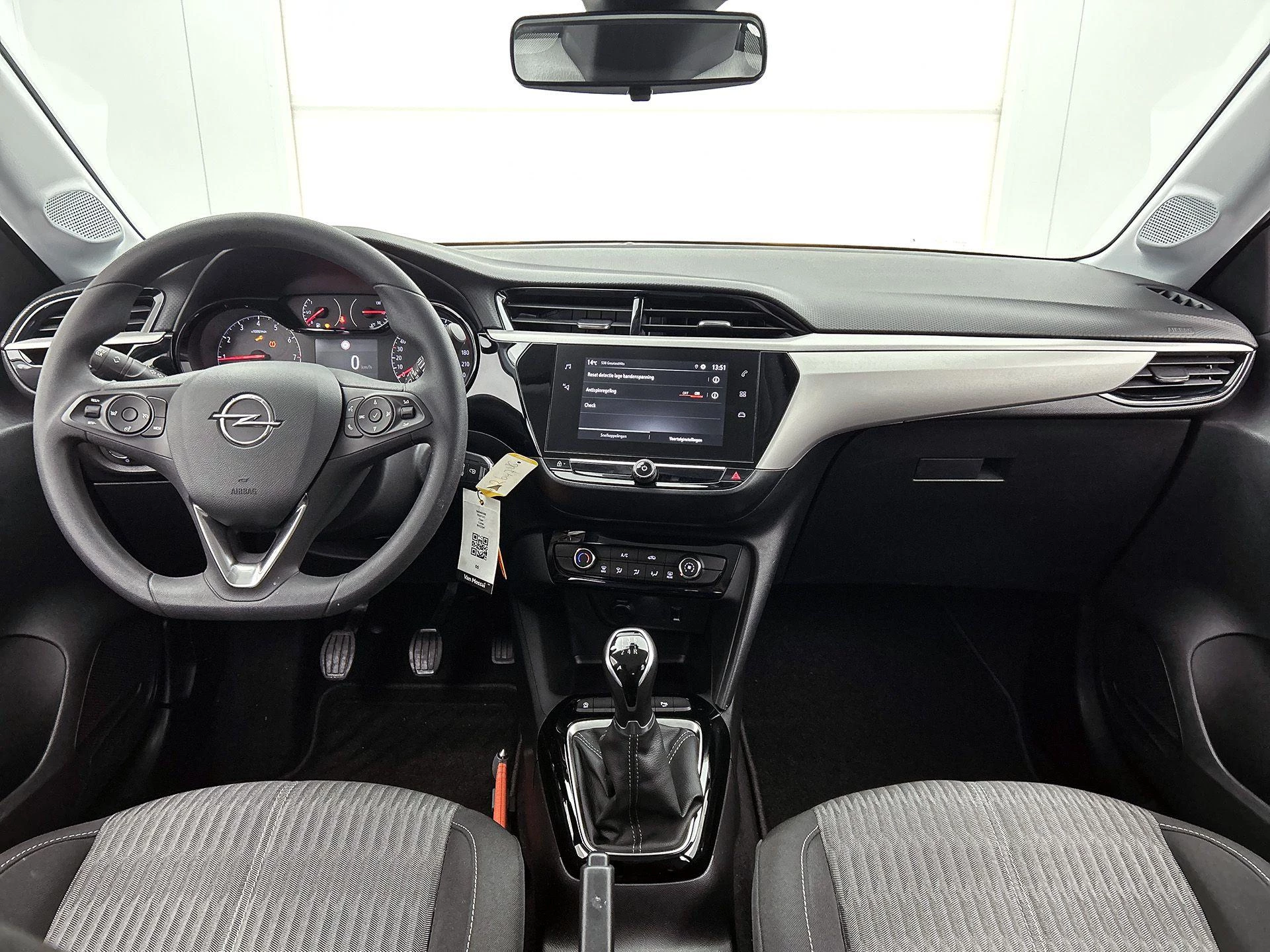 Opel-Corsa-image-17