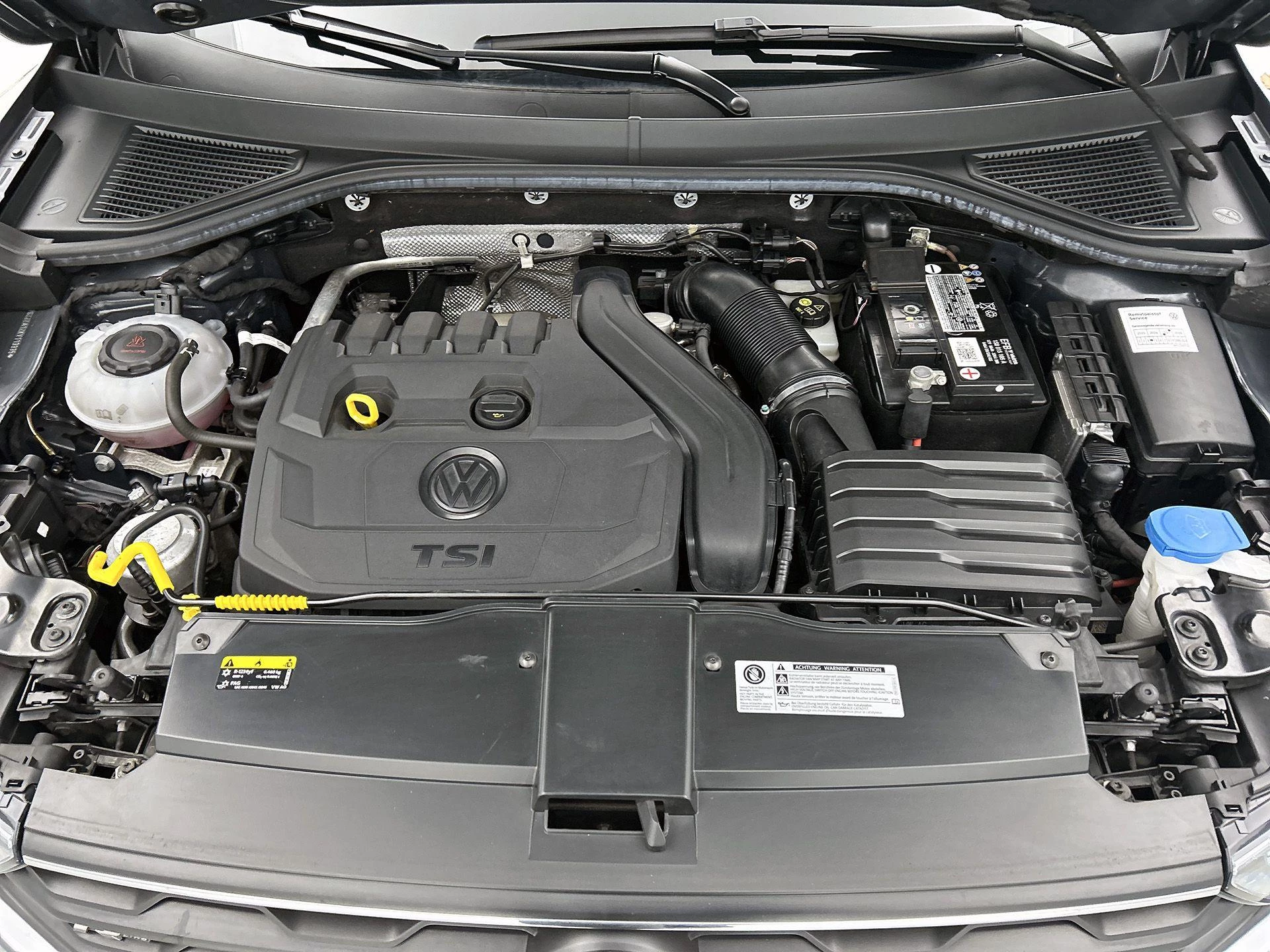 Volkswagen-T-Roc-image-22