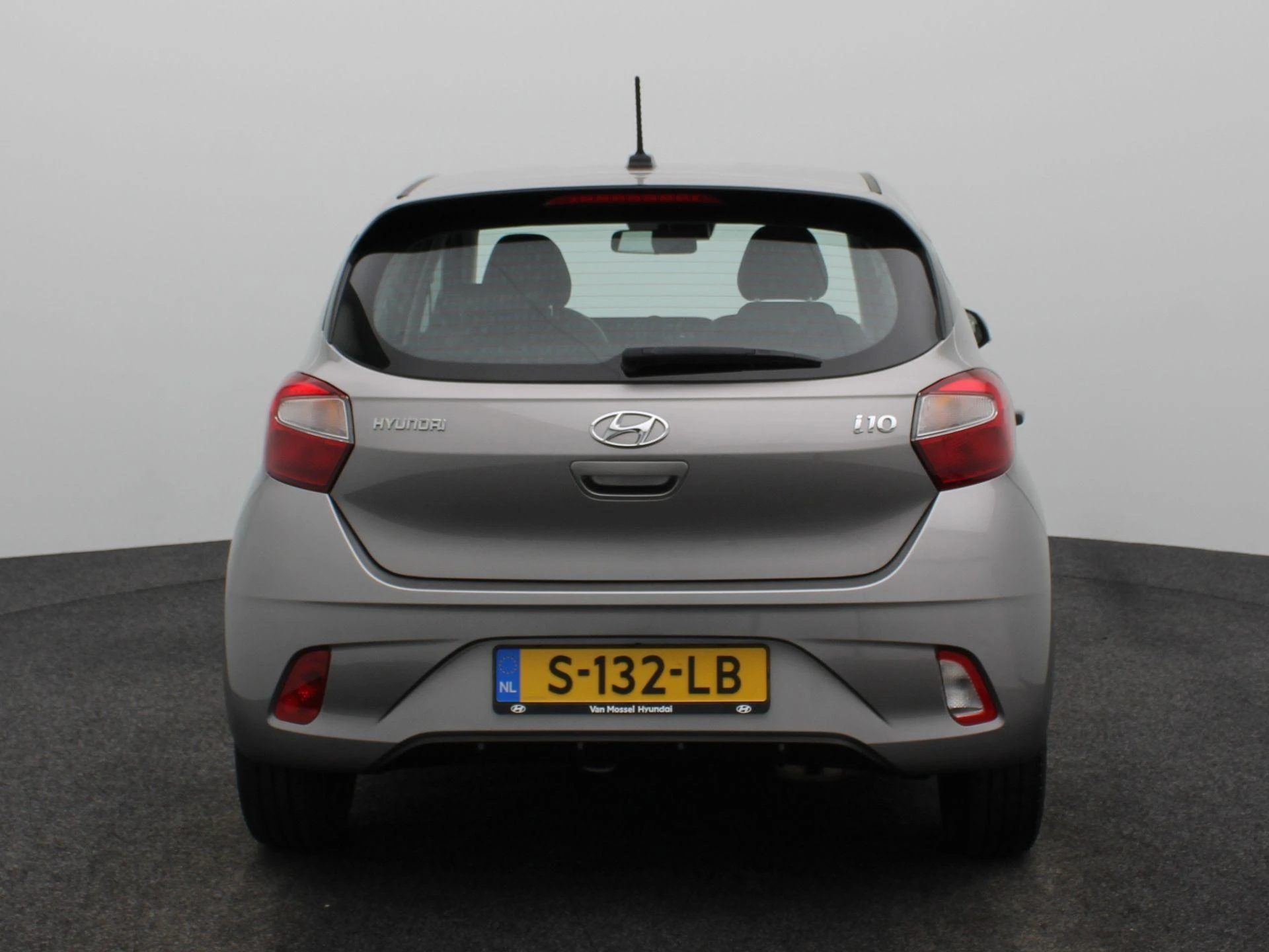 Hyundai-i10-image-4