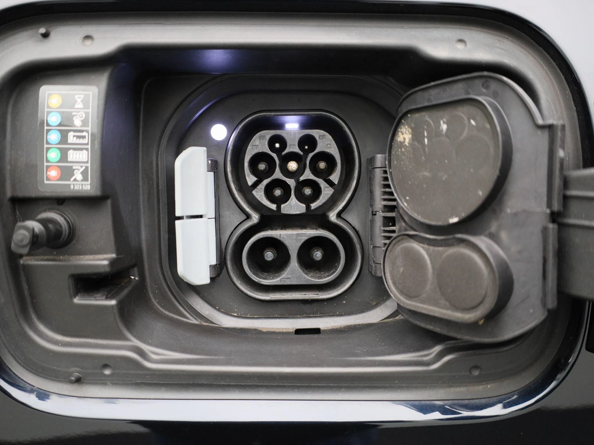 BMW-iX3-image-38
