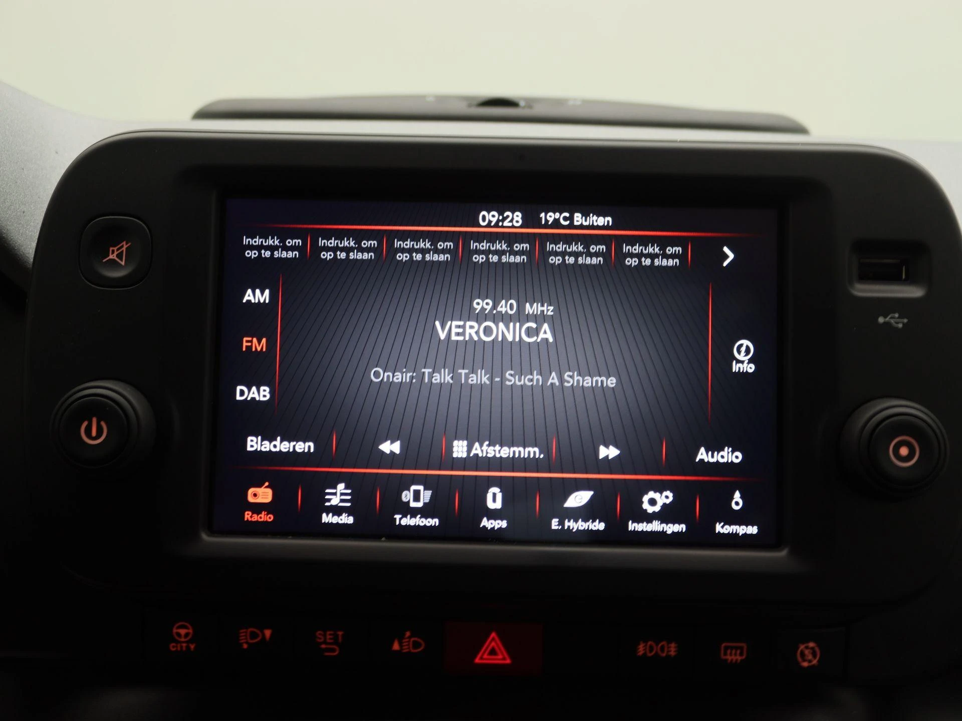 Fiat Panda 1.0 Hybrid Cross