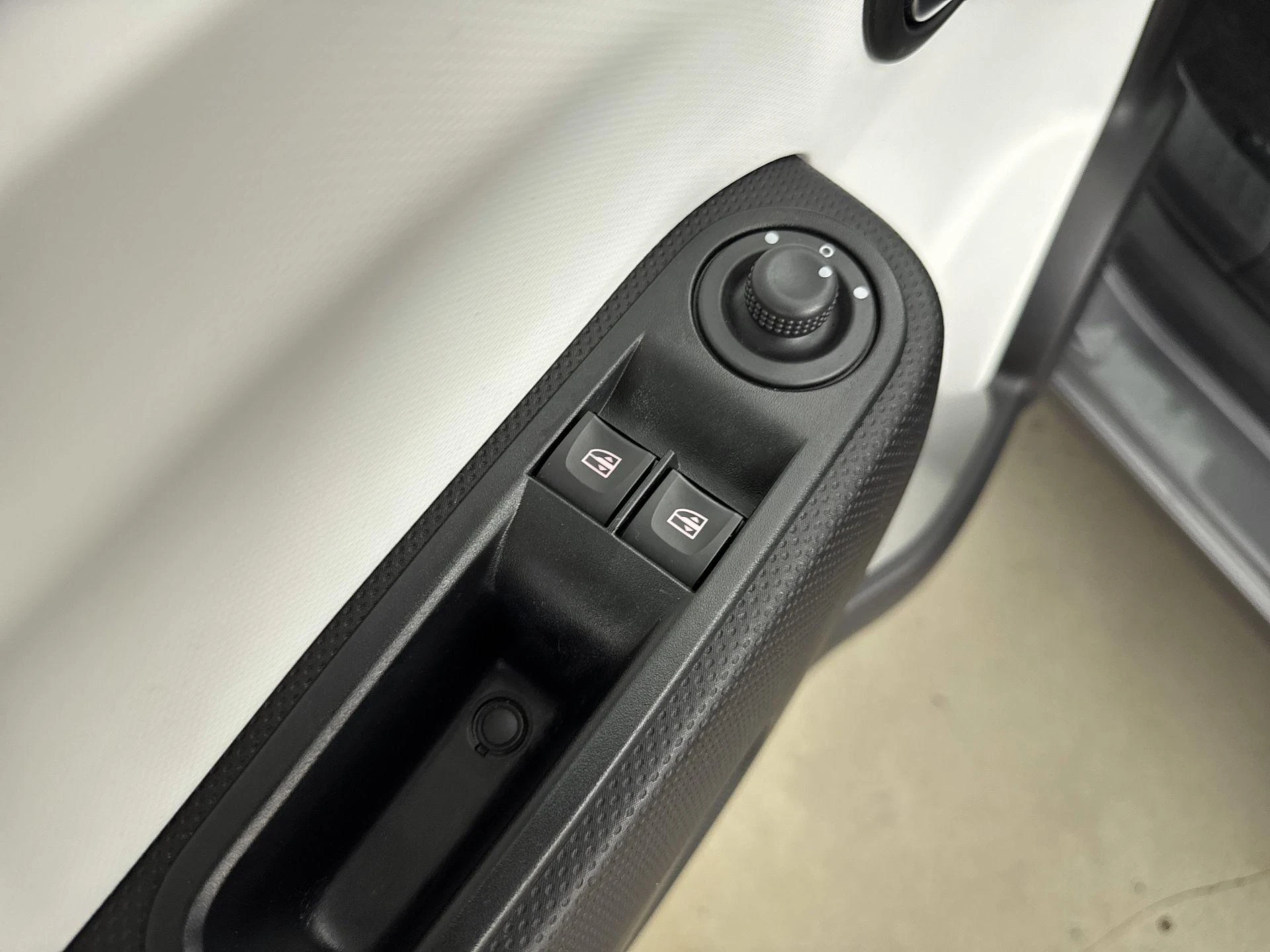 Renault-Twingo-image-21