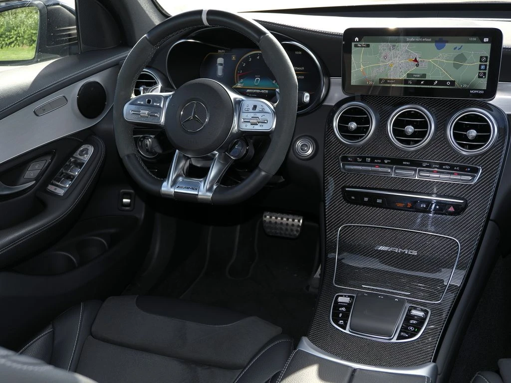 Mercedes-AMG-GLC 63 S AMG-image-9