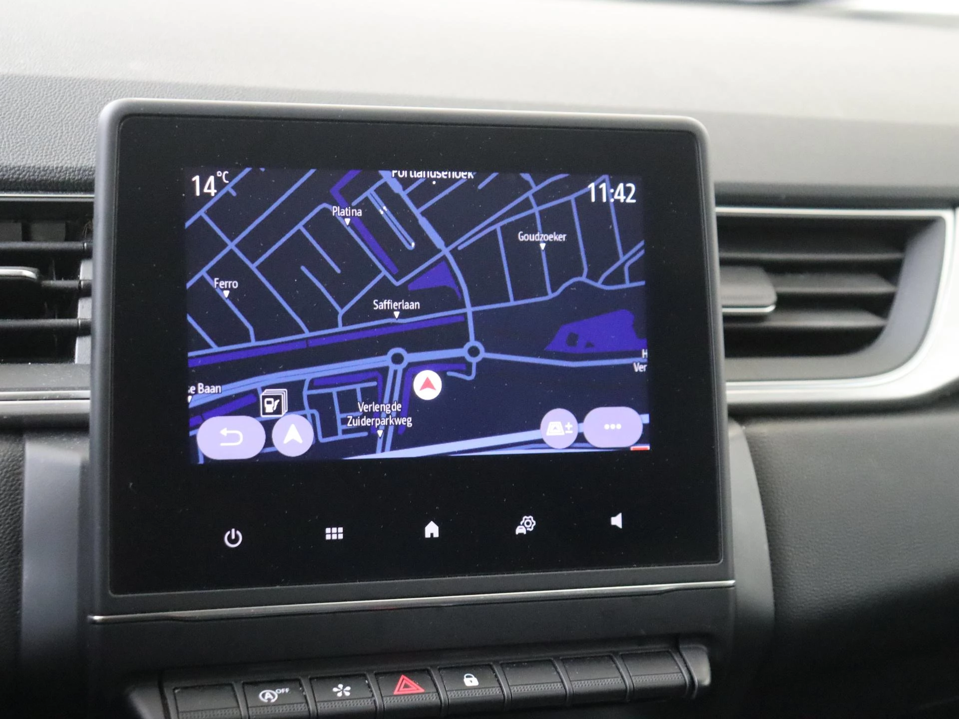 Renault-Captur-image-16