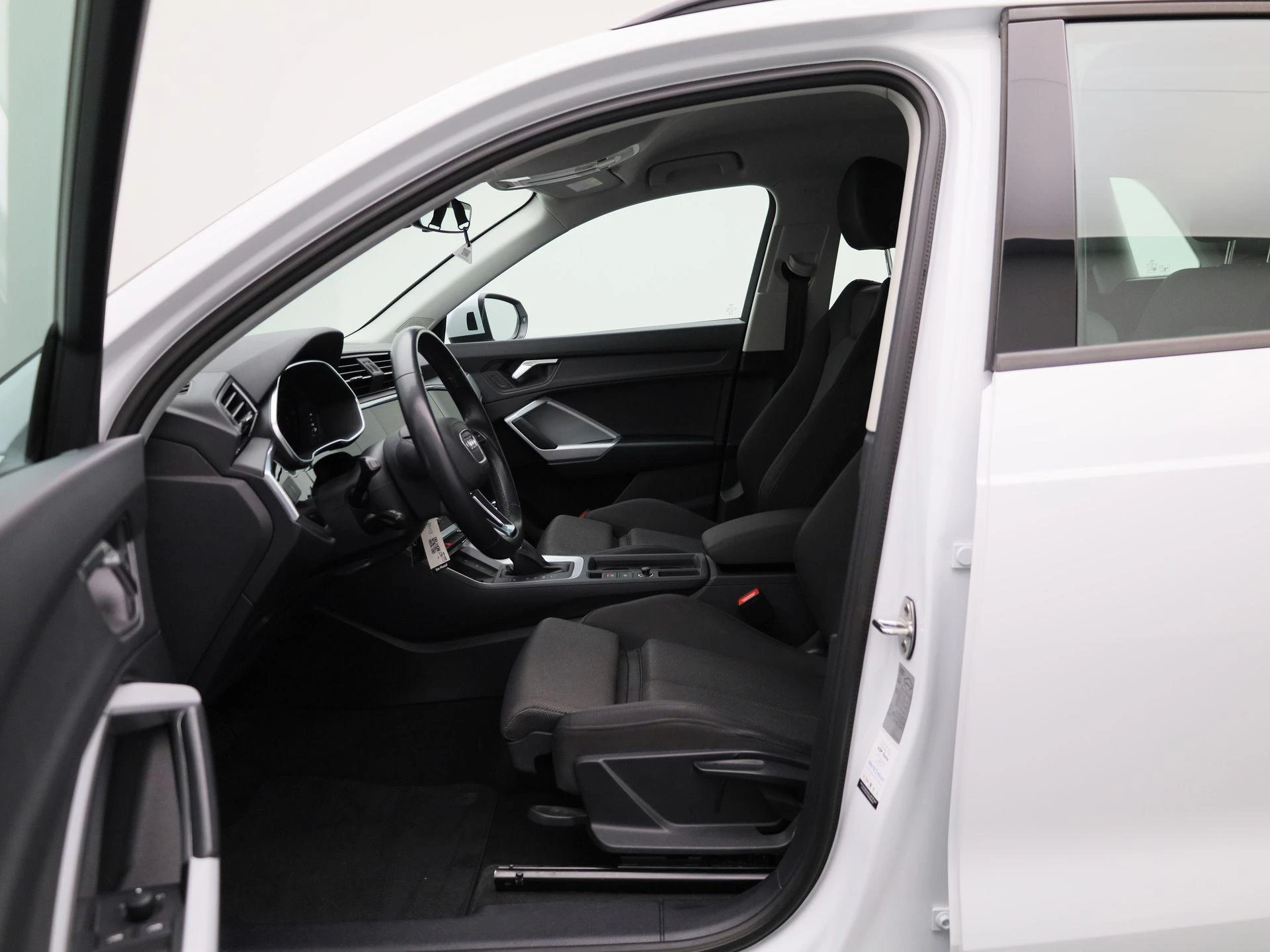 Audi-Q3-image-8