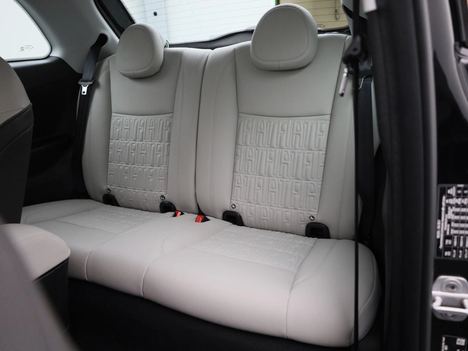 Fiat 500e - 12