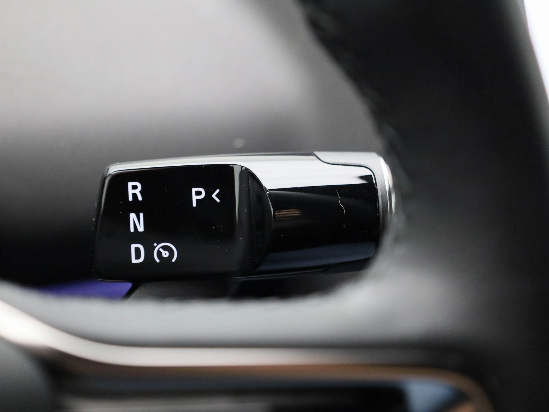 Volvo-EX30-image-29