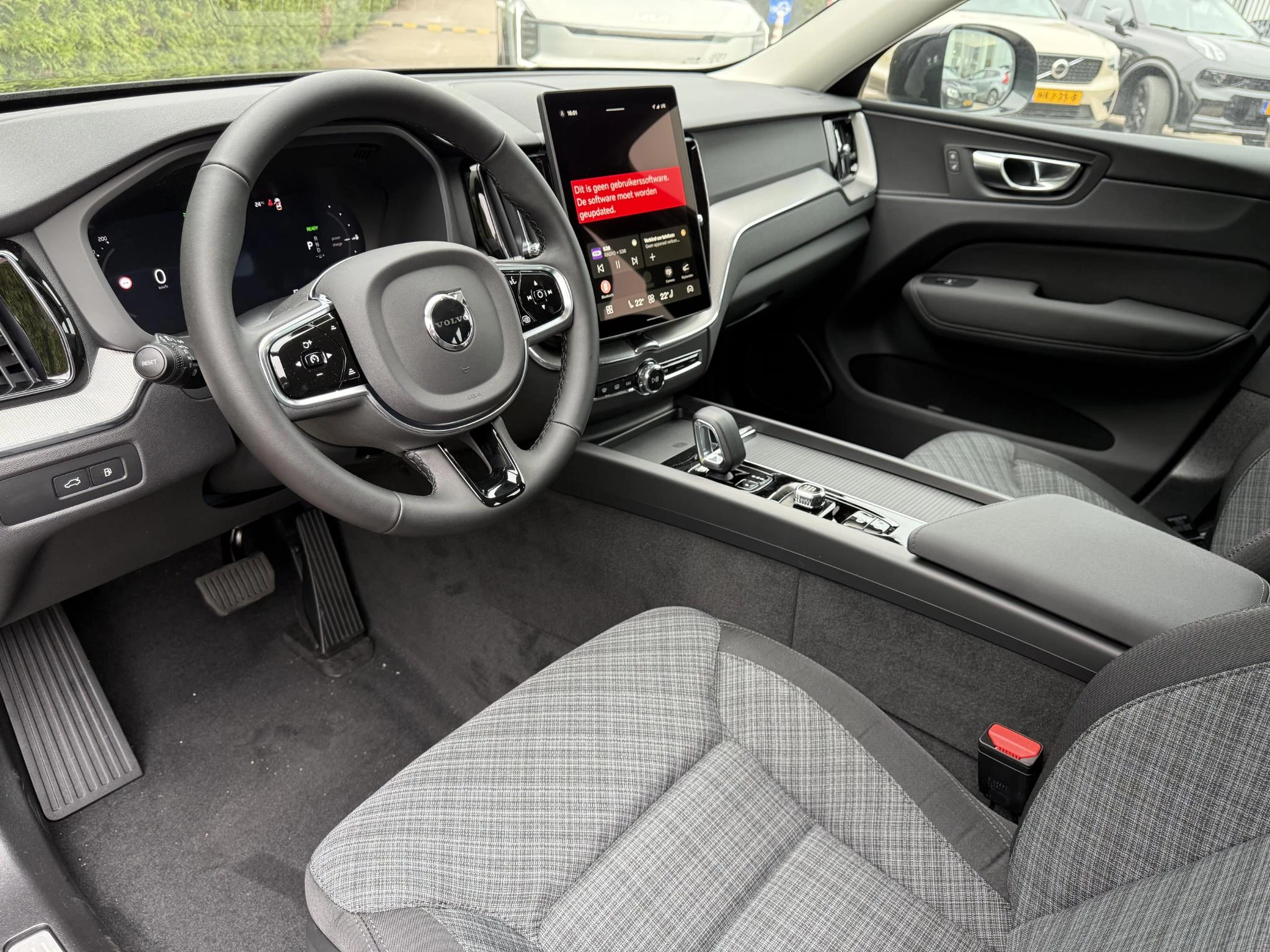 Volvo-XC60-image-14