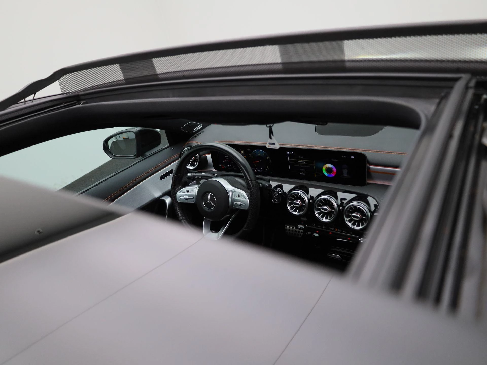 Mercedes-Benz CLA Shooting Brake 200 Premium Plus
