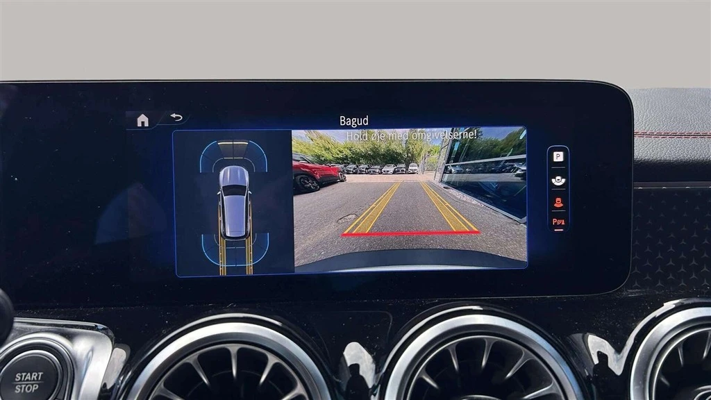 Mercedes-Benz-EQB-image-15