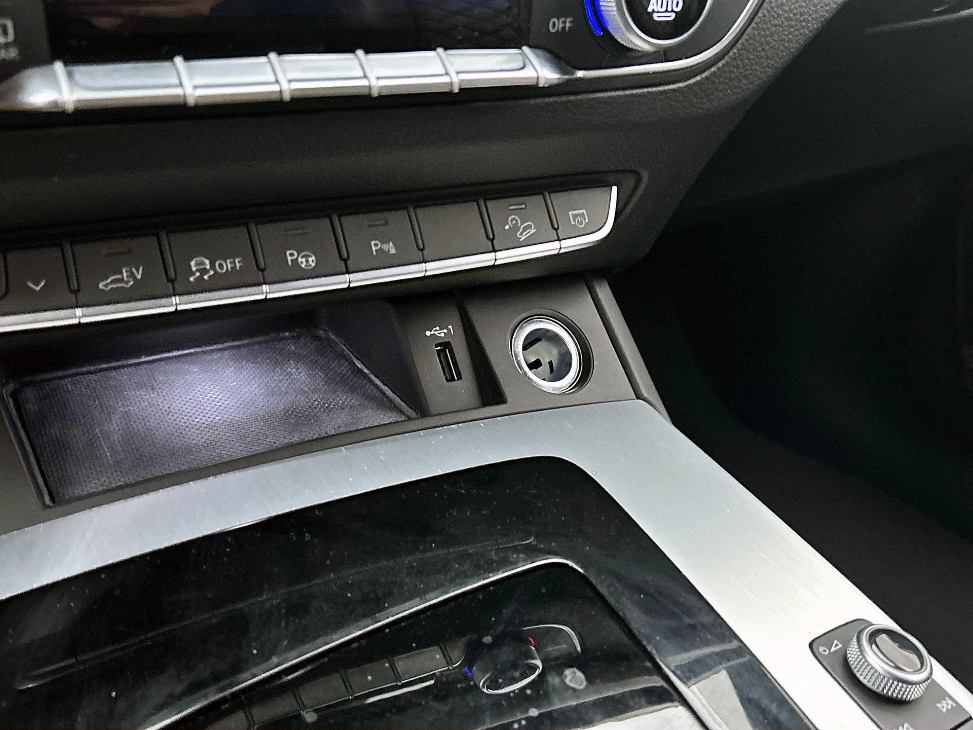 Audi-Q5-image-25