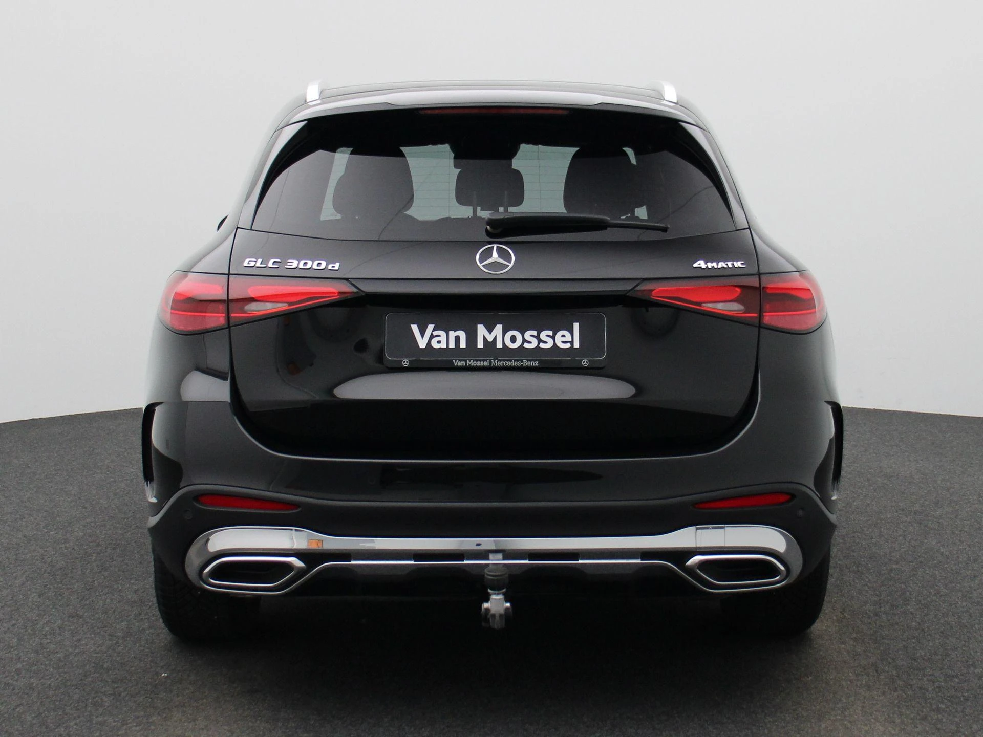 Mercedes-Benz-GLC-image-4