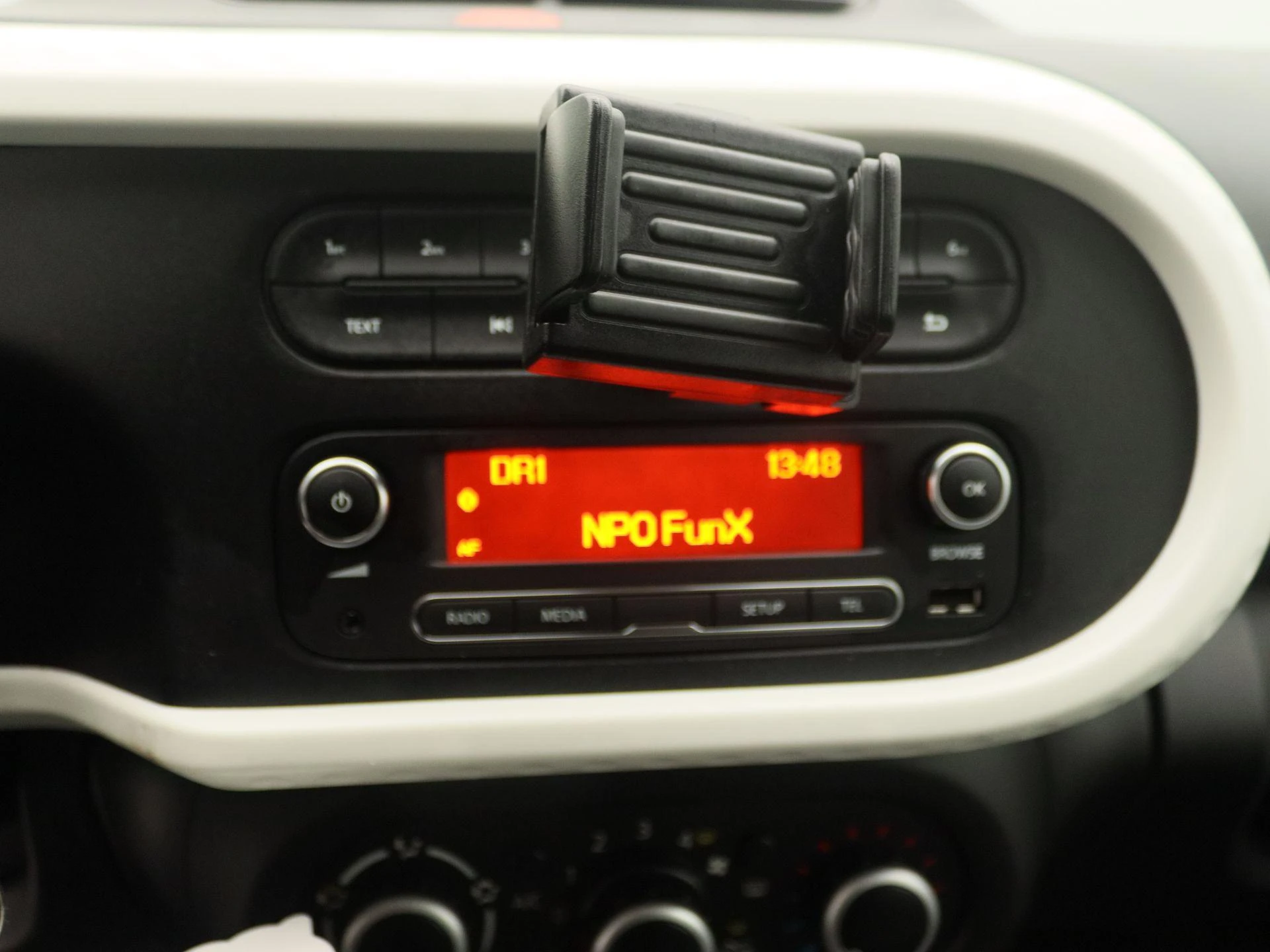Renault-Twingo-image-8