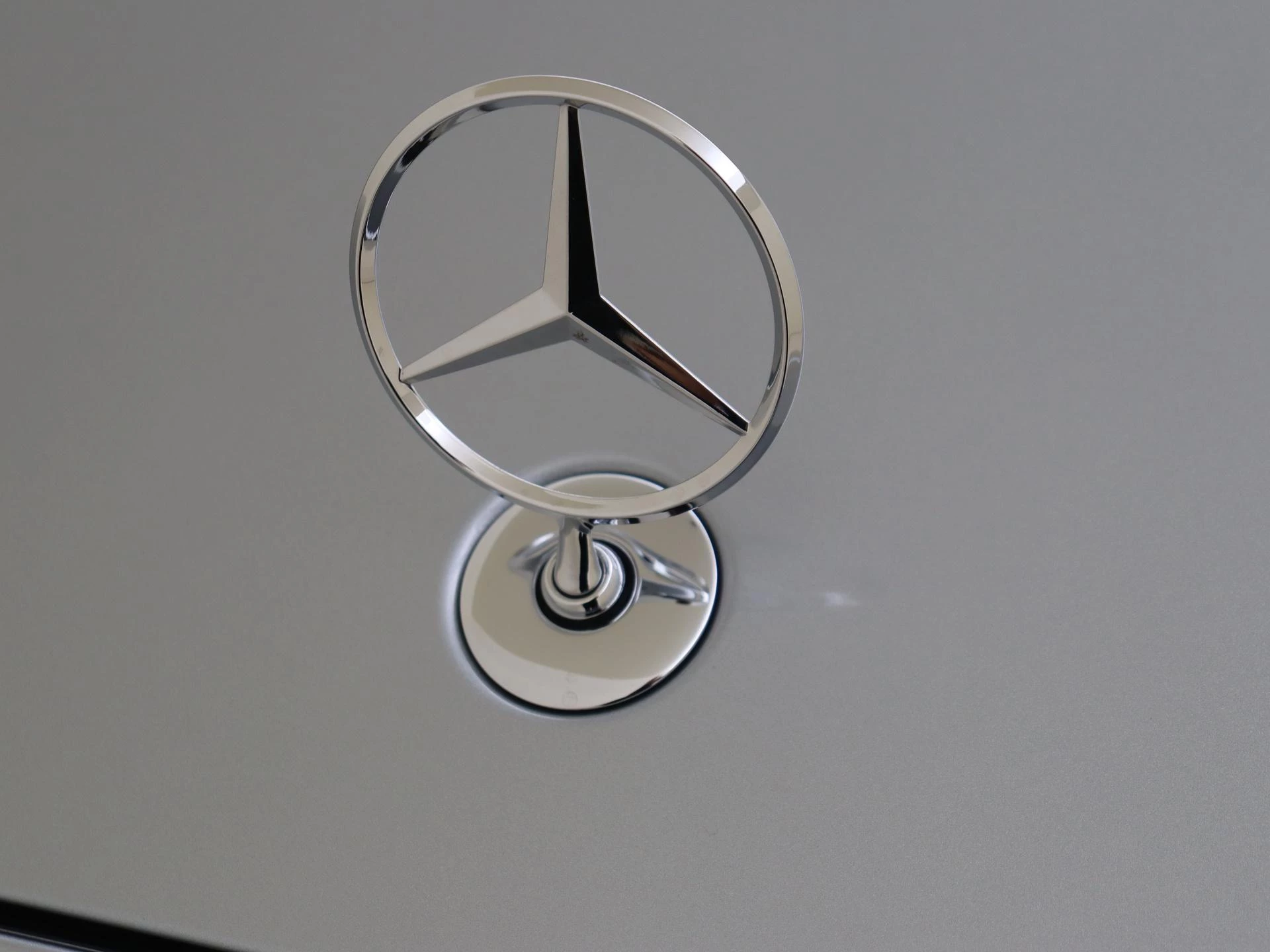Mercedes-Benz-S-Klasse-image-29
