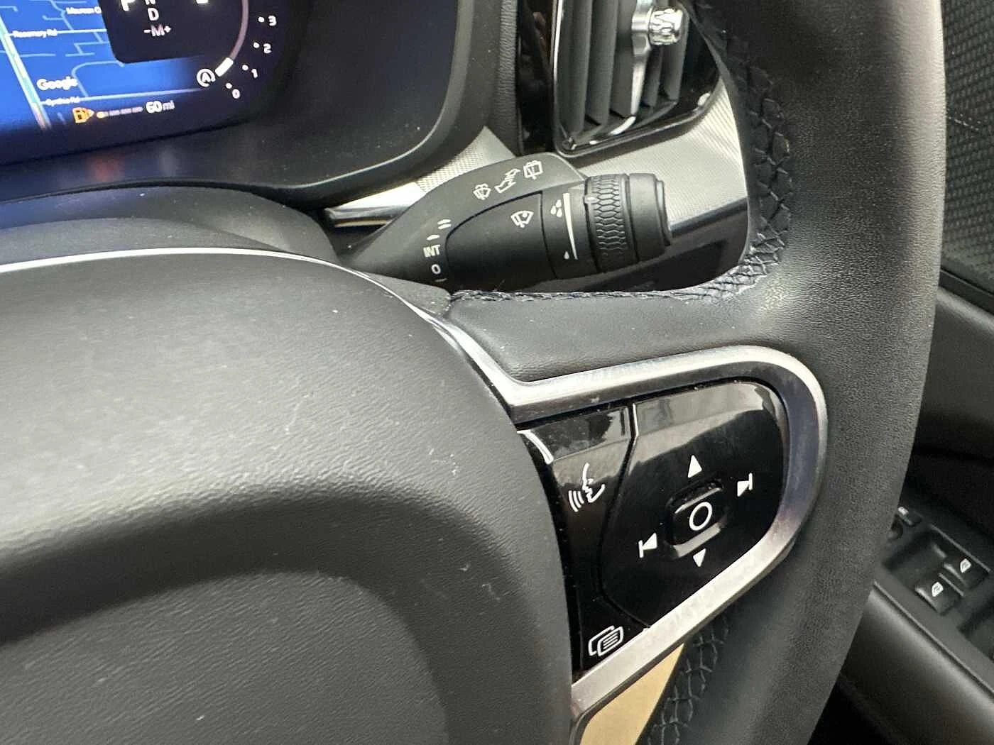 Volvo-XC60-image-18