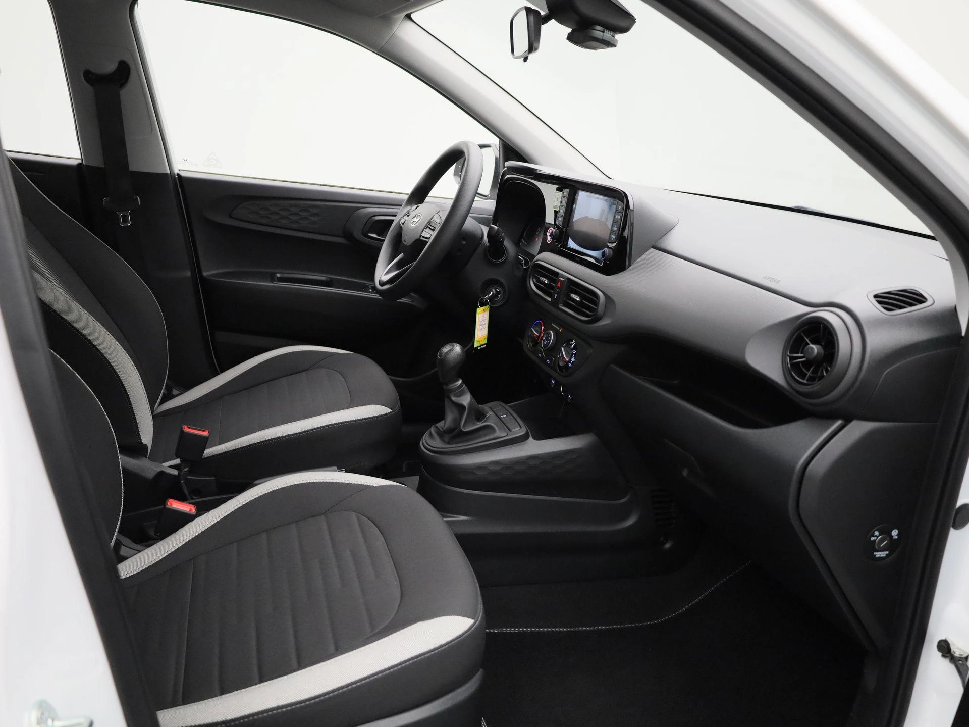 Hyundai i10 - 25