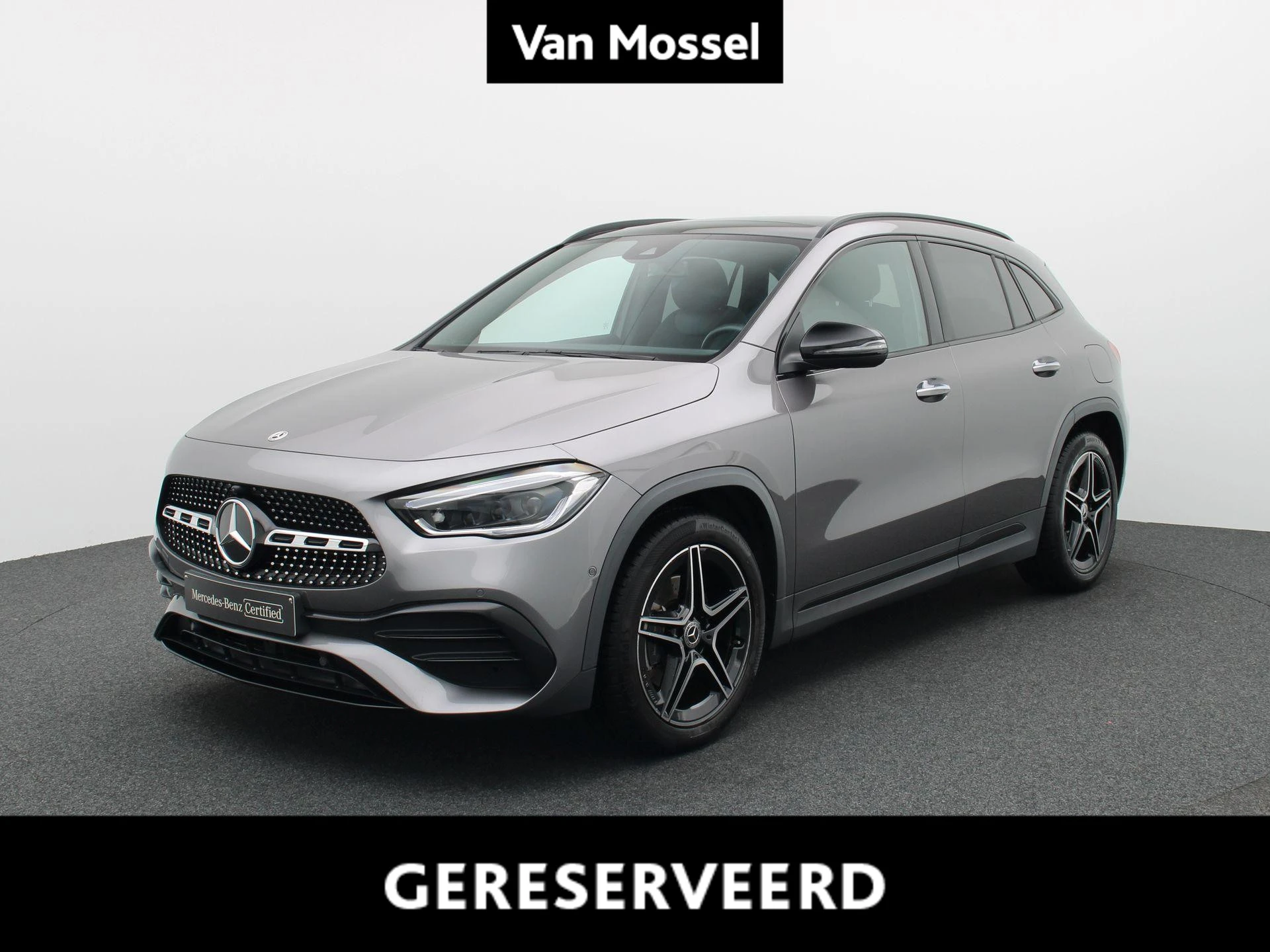 Mercedes-Benz-GLA-image-0