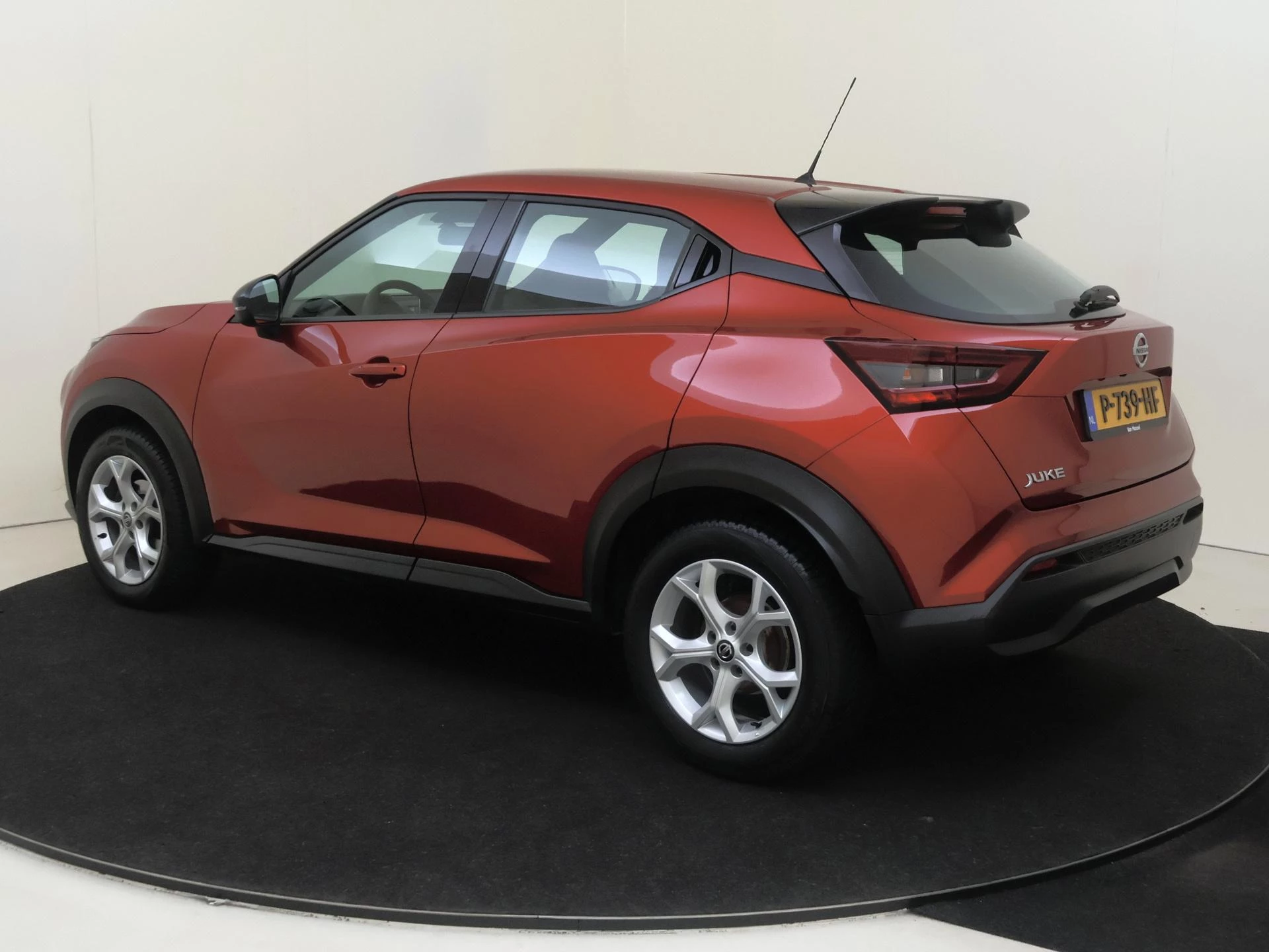 Nissan Juke 1.0 DIG-T Business Edition
